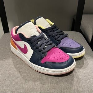 Air Jordan 1 Low SE 'Mismatched - Purple Magenta'